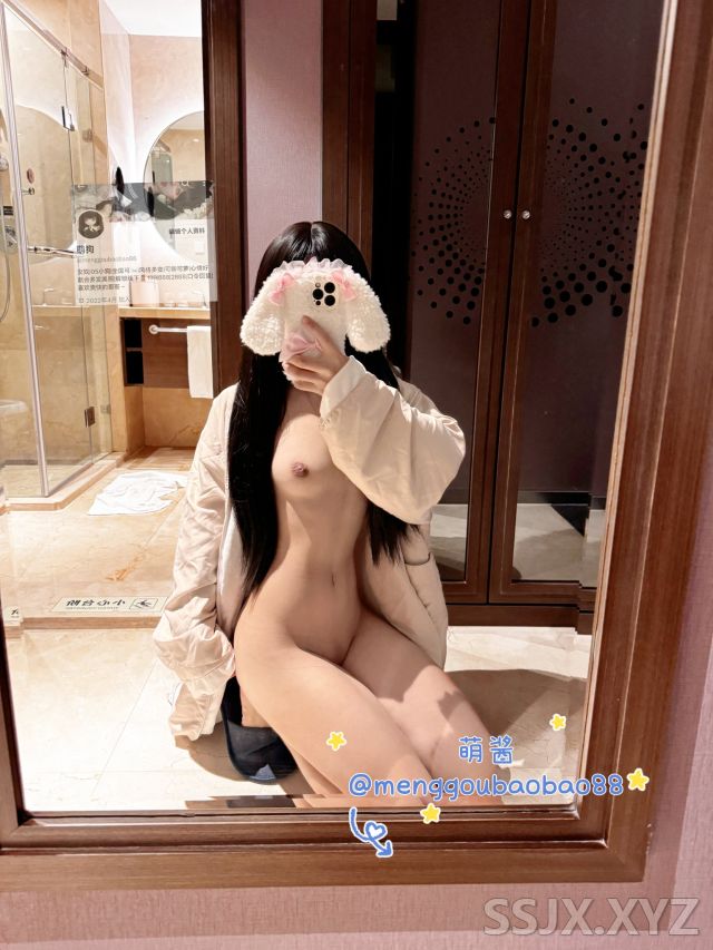 [103V+165P/757M]萌酱@menggoubaobao88户外露出和男友啪啪合集